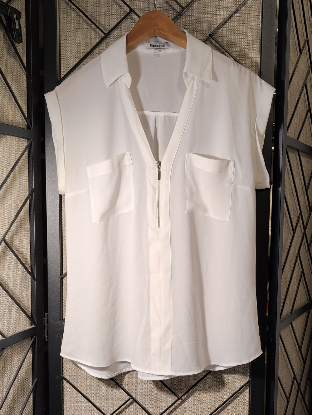 Express White Zip V-Neck Cap Sleeve Blouse